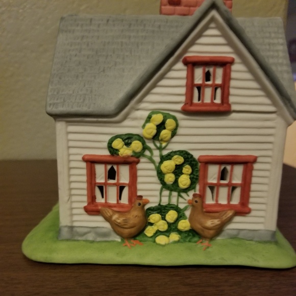 Partylite Farm House - Picture 2 of 3